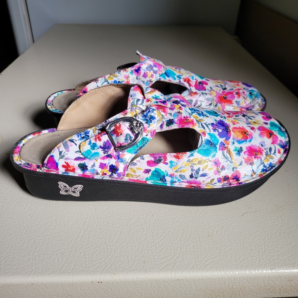 Alegria slip on